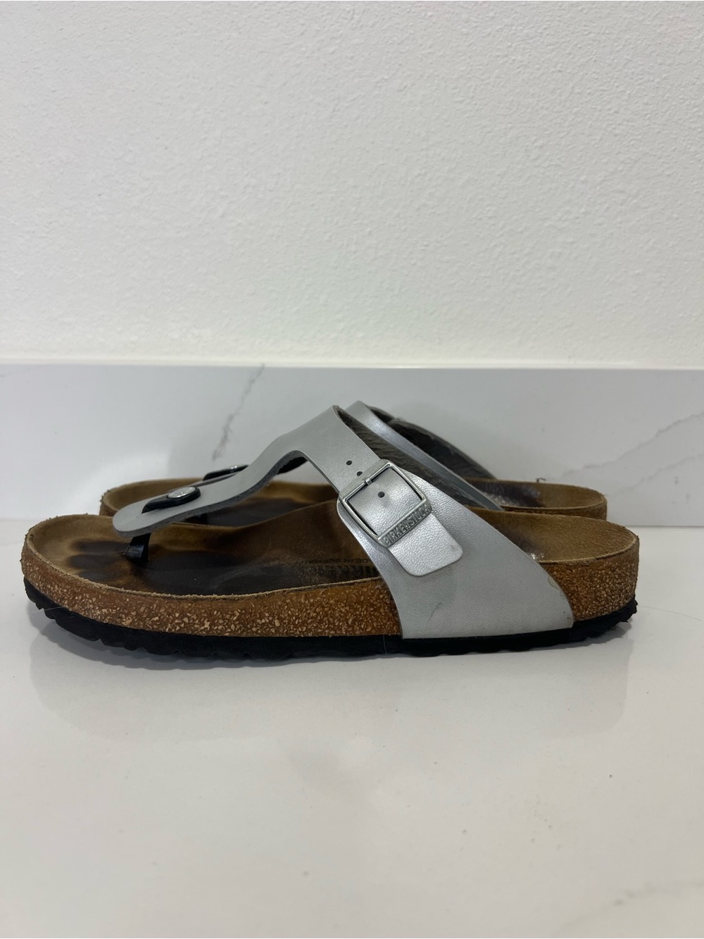 Birkenstock Metallic Silver Gizeh Footbed Sandals size 41 or U.S. women’s 10 - Picture 5 of 11